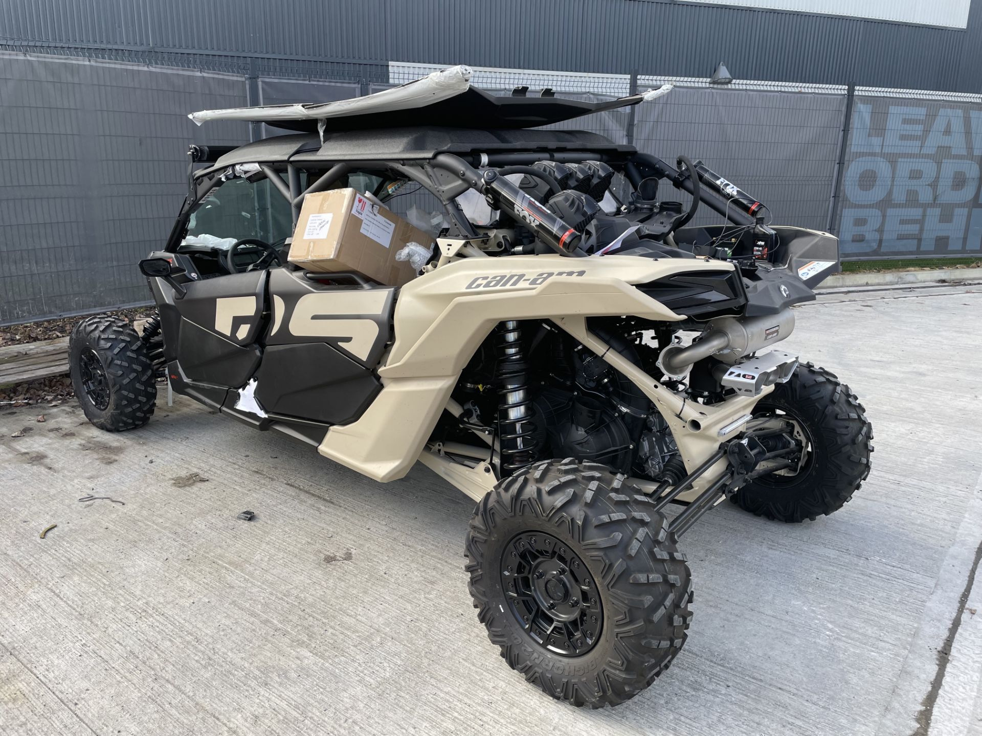 A BRP Can-Am Maverick XRS Turbo RR Off Road Utility Terrain Vehicle, no key, VIN No. - Image 3 of 14