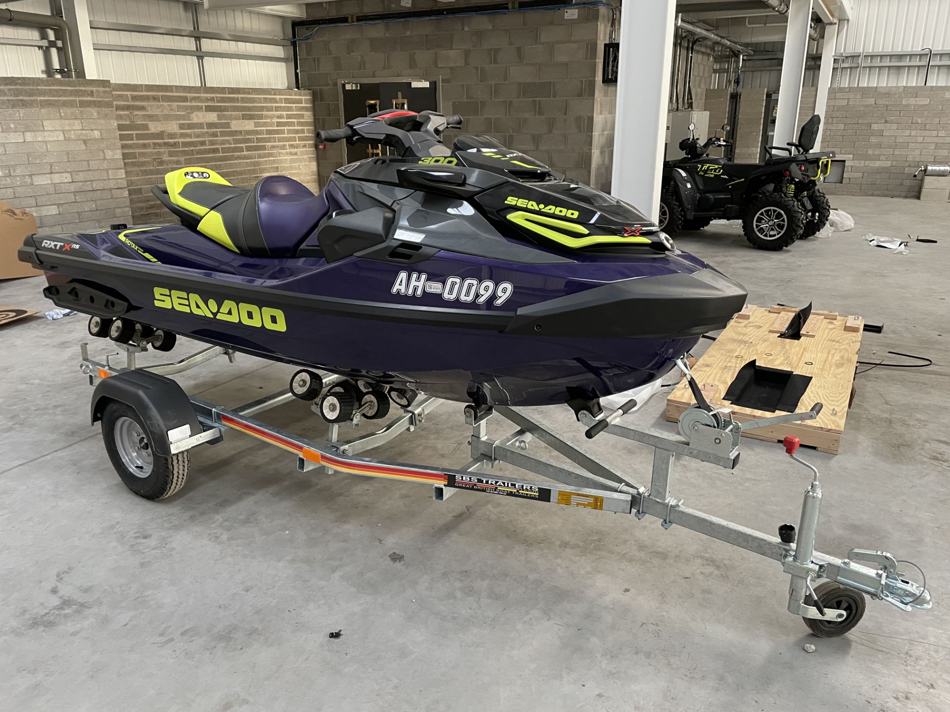 A BRP SeaDoo RXT XRS300 AH0099 Jet Ski, purple, VIN No.CA-YDV58611C121, no key (as new) with SBS - Image 4 of 5