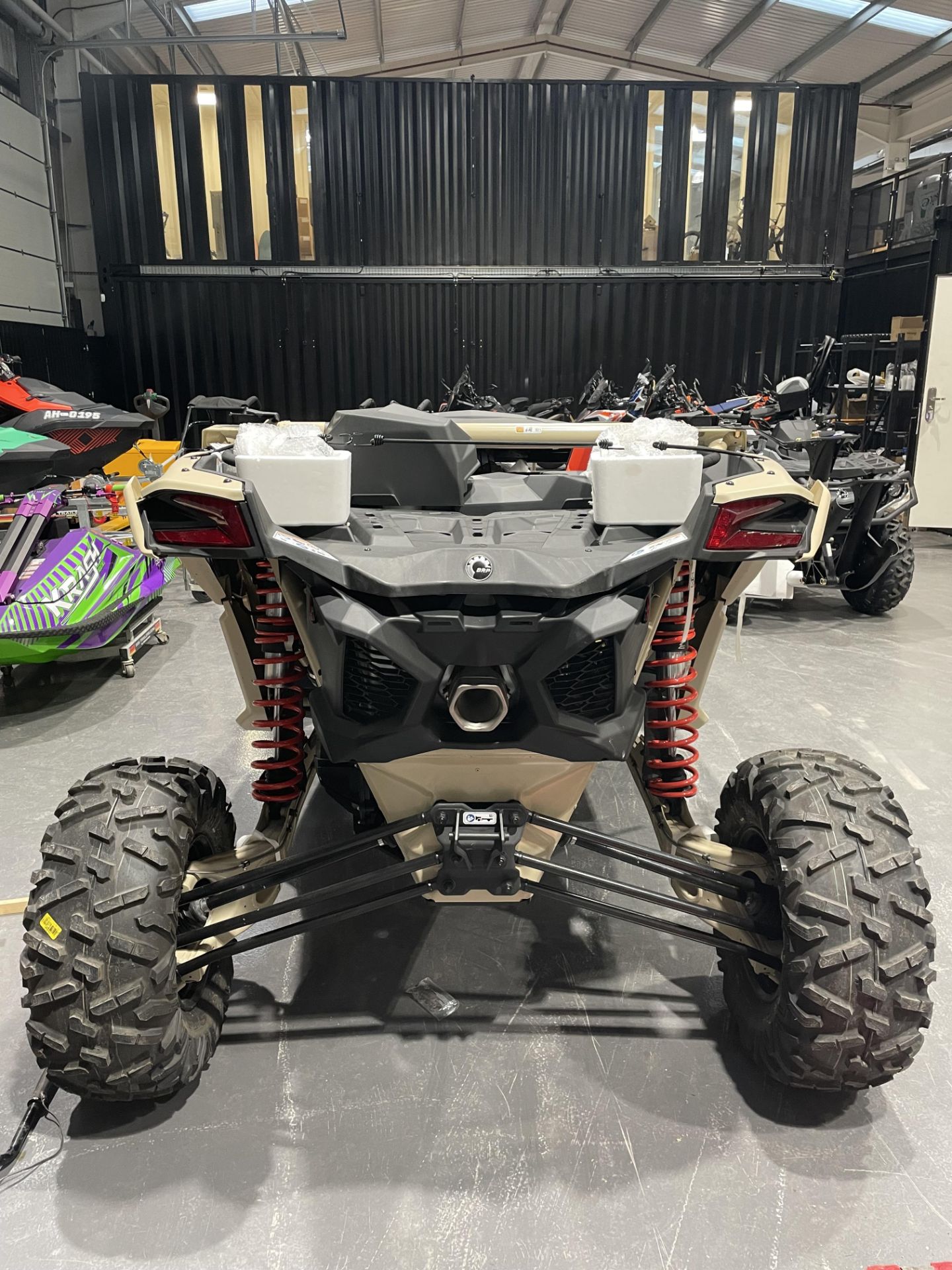 A BRP Can-Am Maverick XRS Turbo RR Off Road Utility Terrain Vehicle, no key, VIN No. - Image 5 of 9