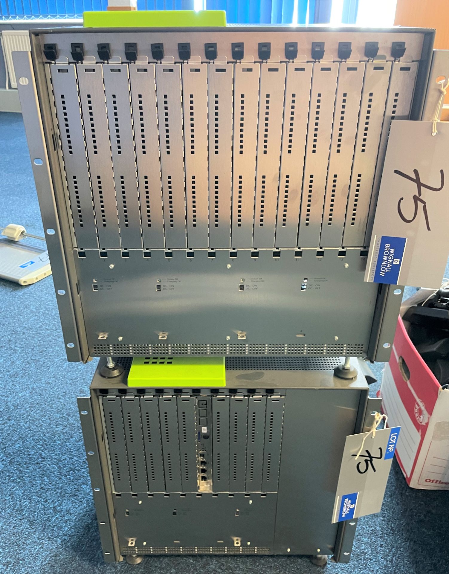 A Siemens Openscope Business X8 Base Box with An X8 Expansion Box, 12 Unify Openstage 30T