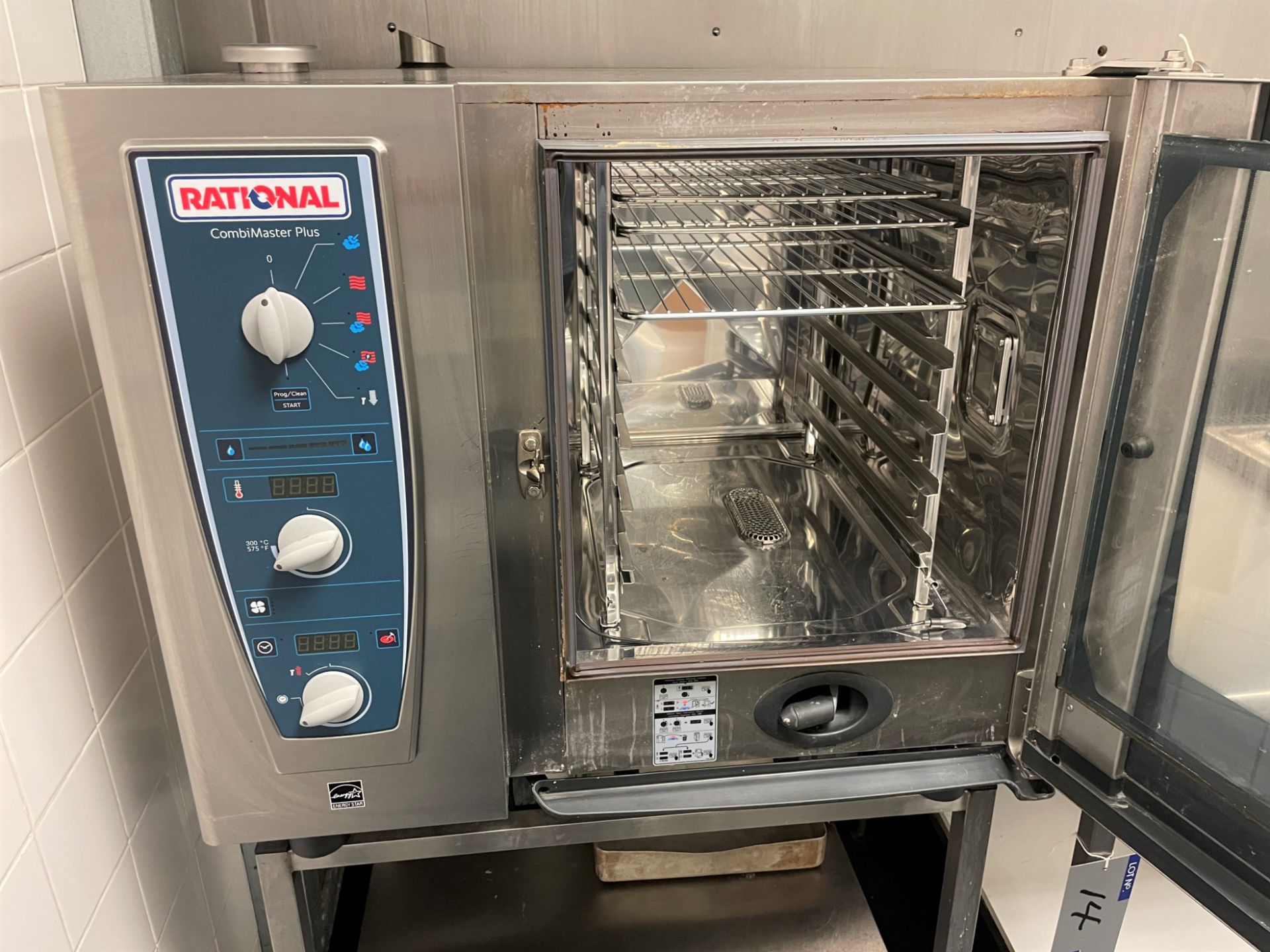 A Rational CombiMaster Plus Model CMP61 Electric Combination Oven No.E61MI19052753390, 840mm x 780mm - Image 2 of 3