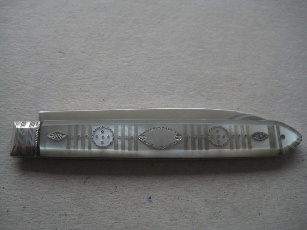 Rare Large George III Mother of Pearl Hafted Silver Fruit Knife - Image 12 of 12