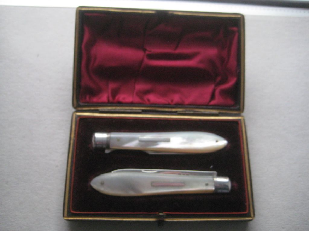 Rare Victorian Cased Mother of Pearl Hafted Silver Bladed Folding Fruit Knife & Fork