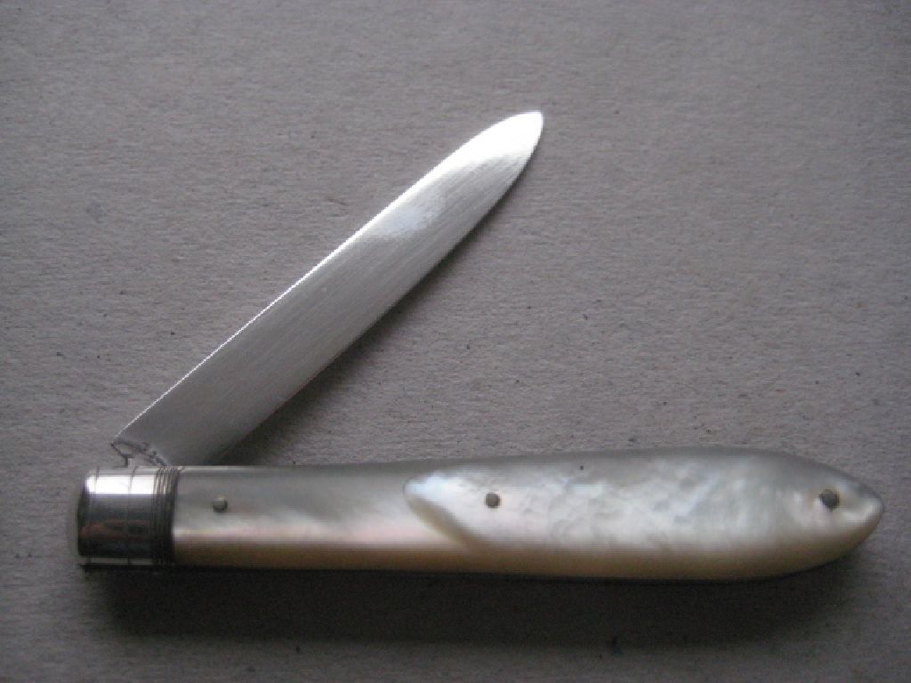 Rare Victorian Cased Mother of Pearl Hafted Silver Bladed Folding Fruit Knife & Fork - Image 8 of 21