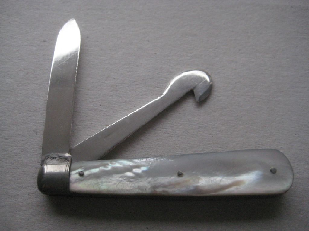 Rare George V Mother of Pearl Hafted Silver Bladed Orange Peeler Folding Fruit Knife - Image 2 of 12