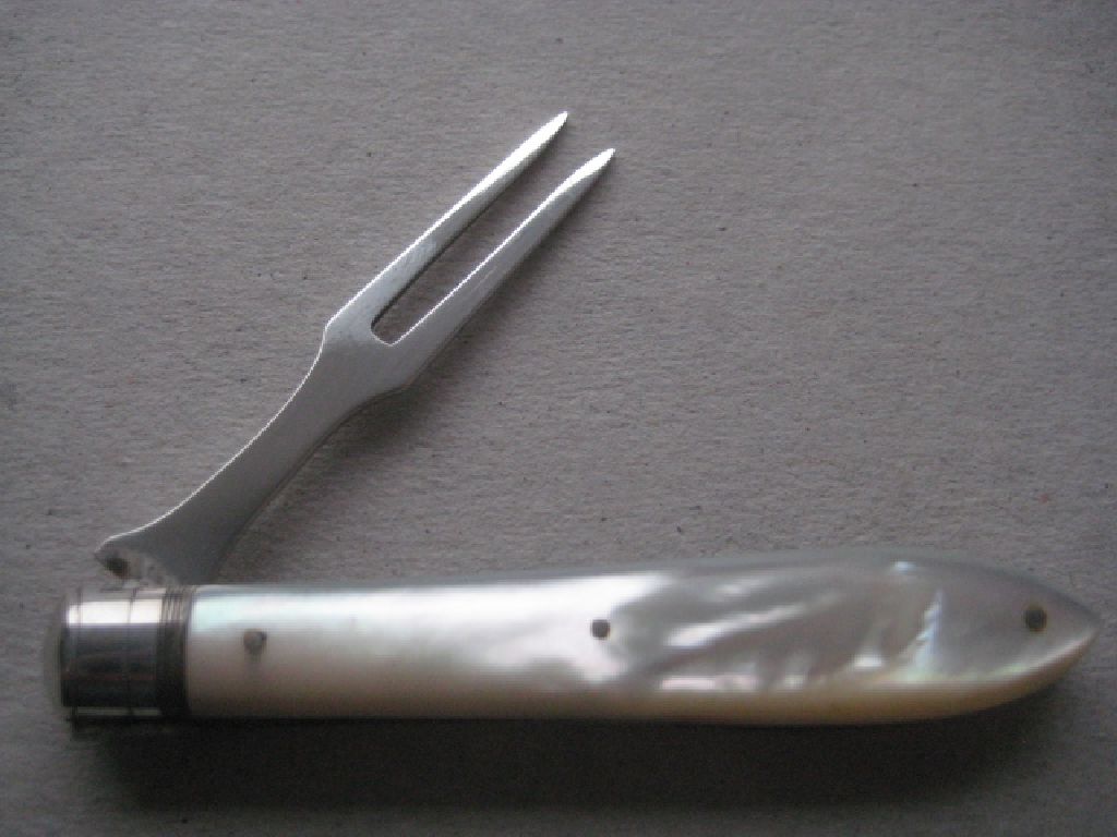 Rare Victorian Cased Mother of Pearl Hafted Silver Bladed Folding Fruit Knife & Fork - Image 15 of 21
