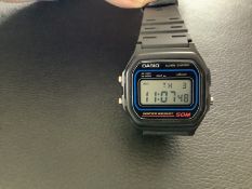 Lovely Casio Unisex Alarm Chronograph Wristwatch (GS202) This is a lovely Casio Unisex Alarm
