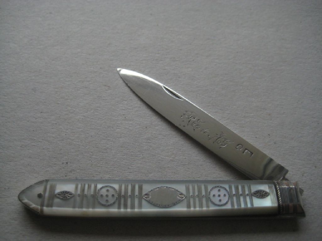 Rare Large George III Mother of Pearl Hafted Silver Fruit Knife