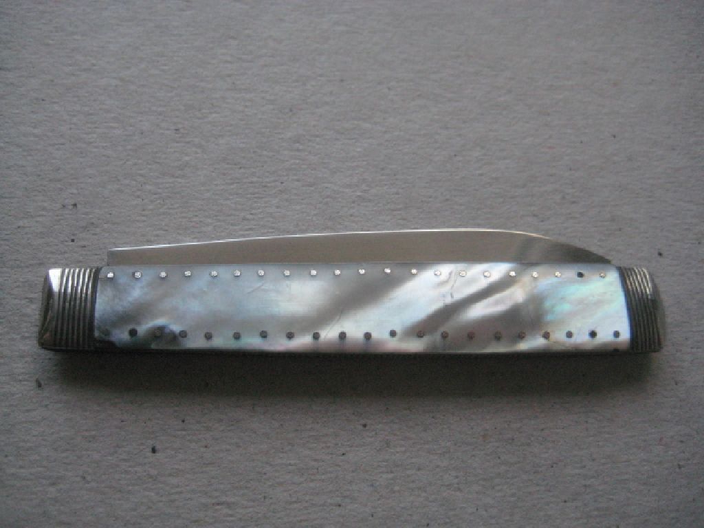 George III Mother of Pearl Hafted Silver Bladed Folding Fruit Knife - Image 11 of 12