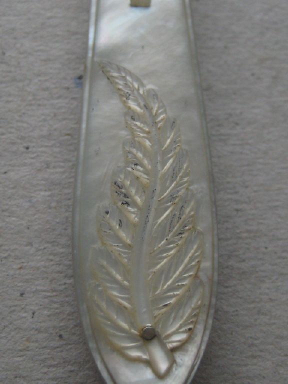 Rare Victorian Carved Silver-Gilt Folding Fruit Knife - Image 4 of 10