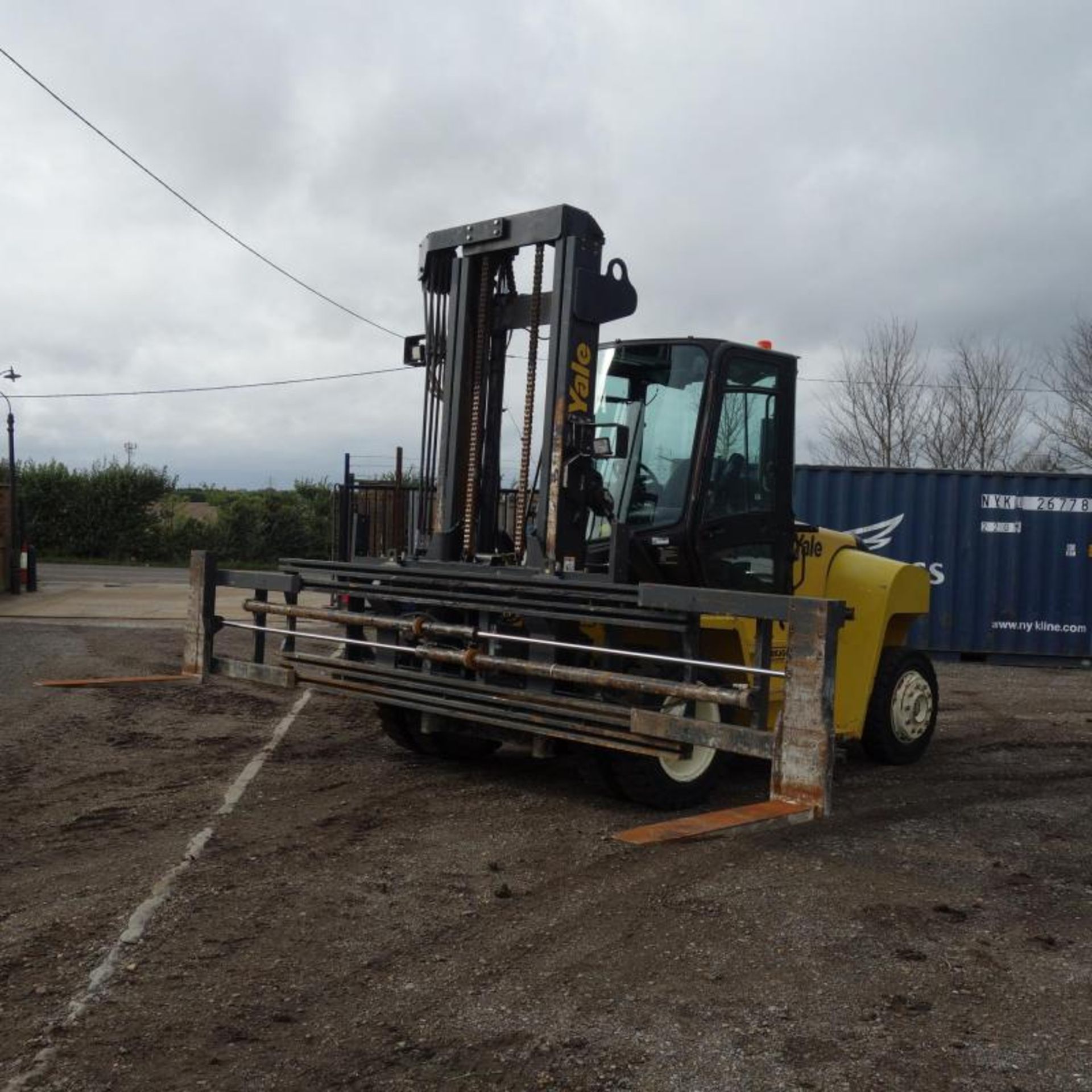 2013 Yale GDP80DC Forklift