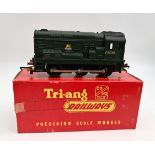 Toy Tri-ang OO HO Train R.152 0-6-0 Diesel Shunter Green Boxed