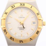 Omega / Constellation Perpetual Calendar - Gentlemen's Gold/Steel Wrist Watch