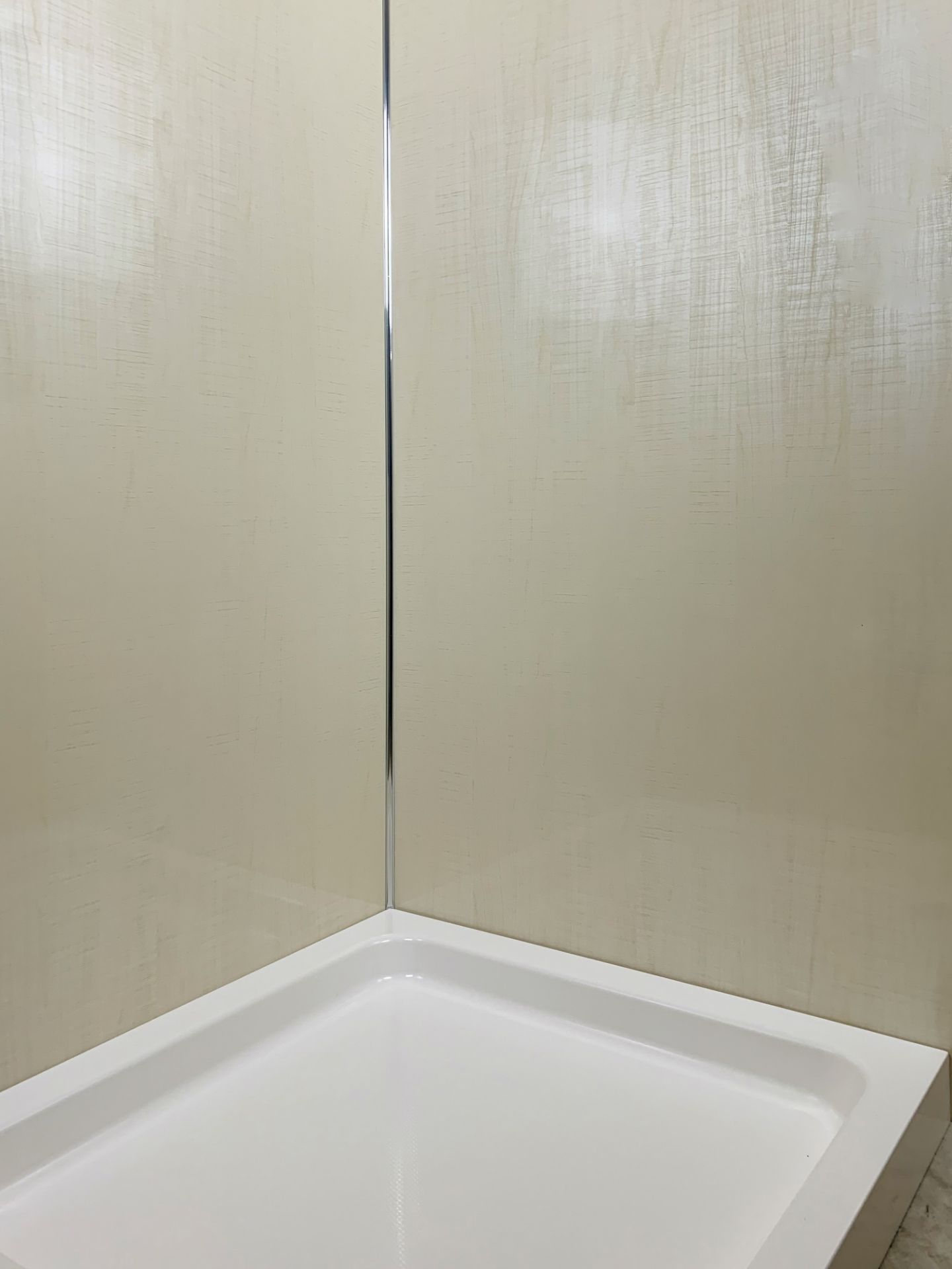 Bathroom Wall PVC Cladding Shower Panels 100% Waterpoof 1m x 2.4m -100 Panels - Image 9 of 9