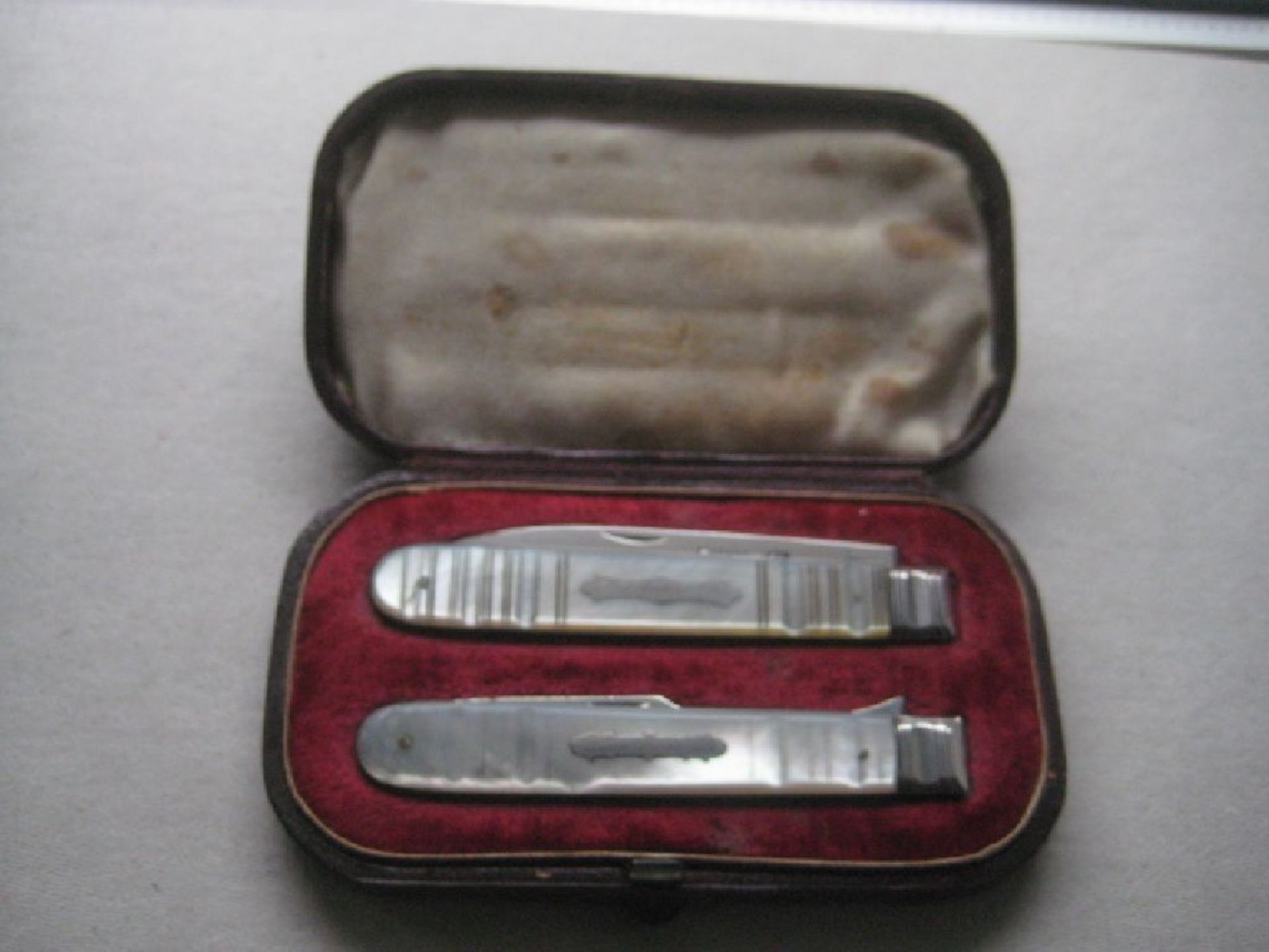 Rare Victorian Cased Matching Silver Fruit Knife and Fork Set - Image 12 of 27