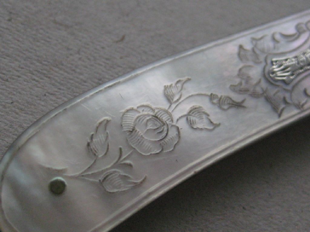 Victorian Mother of Pearl Hafted Silver Fruit Knife - Image 7 of 10