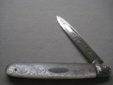 Large Victorian Mother of Pearl Hafted Silver Folding Fruit Knife