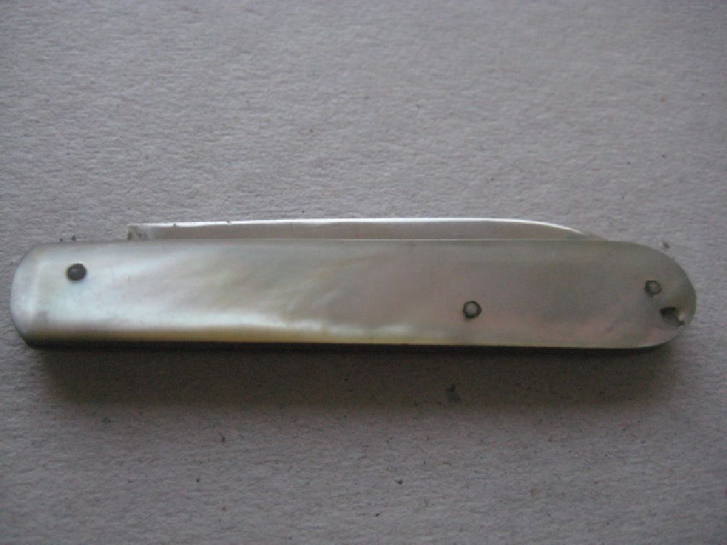 Rare William IV Beehive Engraved Silver-Plated Fruit Knife - Image 6 of 7