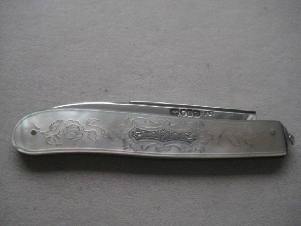 Victorian Mother of Pearl Hafted Silver Fruit Knife - Image 10 of 10