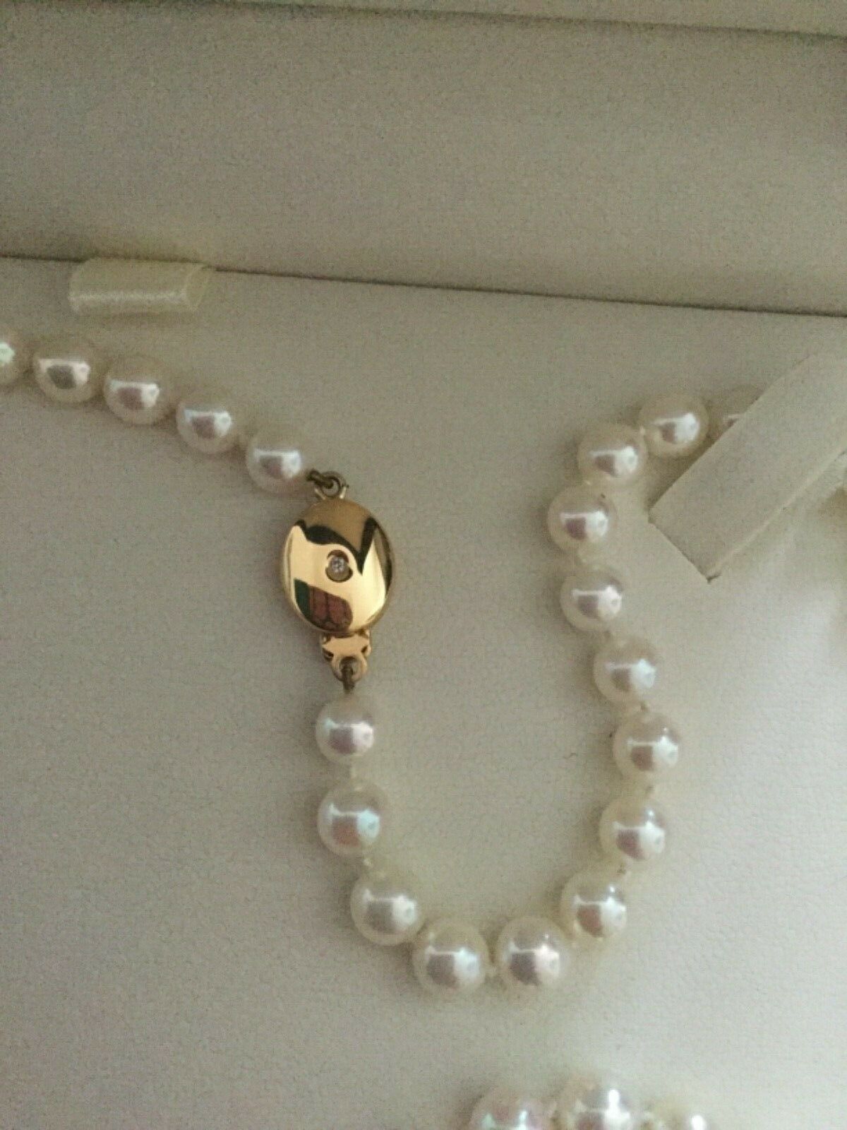 Goldsmith Pearl Necklace with 18ct gold and diamond clasp