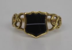 Gold Onyx Set Crested Ring