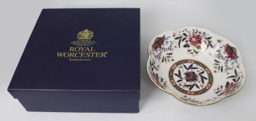 Royal Worcester Prince Regent Fruit Bowl in Presentation Box