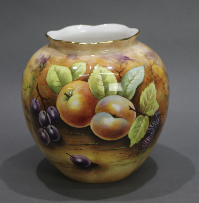 Peter Gosling Hand Painted Fruit Vase