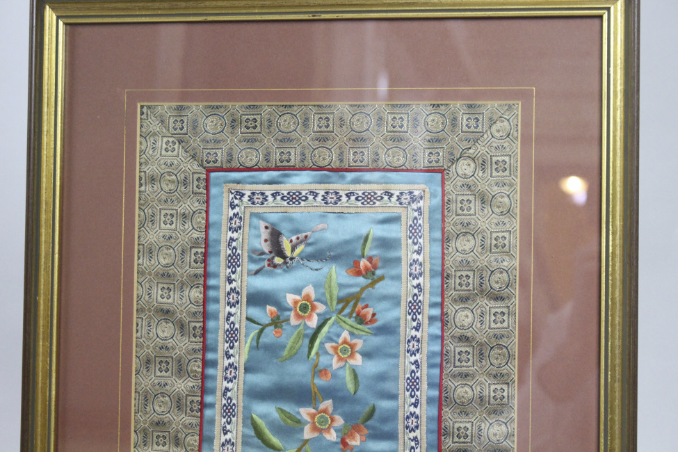 Fine Chinese Silkwork Panel in Gilt Frame - Image 2 of 6