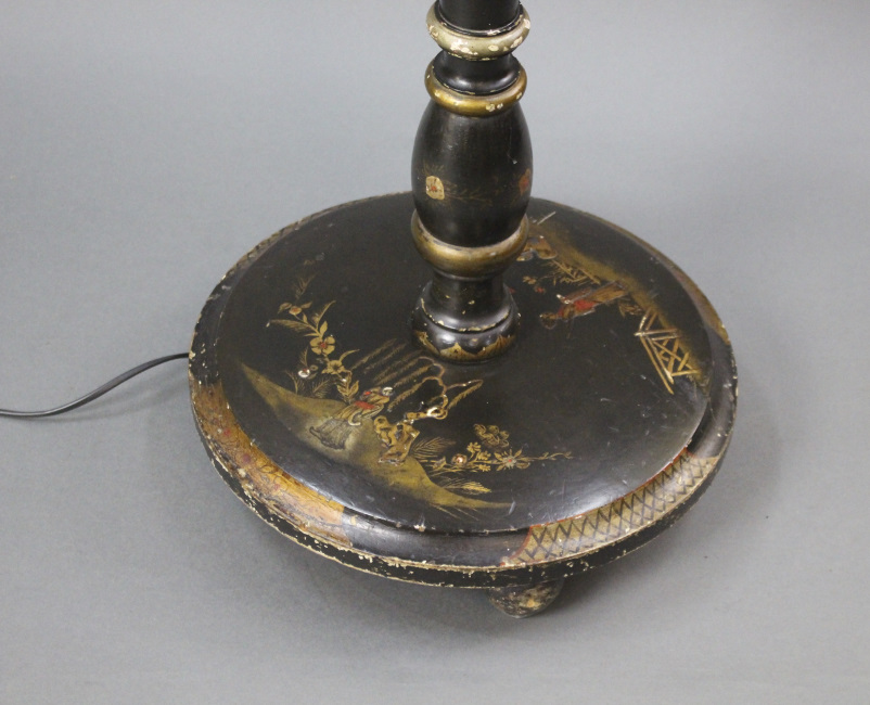 Lacquered Vintage Oriental Standard Lamp - Image 5 of 5