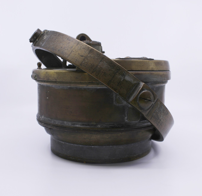 Early 20th c. Bronze Gimballed Compass by F.Smith & Sons - Image 7 of 11