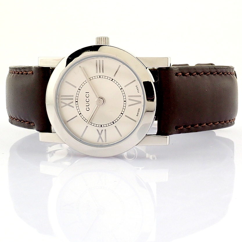 Gucci / 5200L.1 - Unisex Steel Wrist Watch - Image 5 of 9