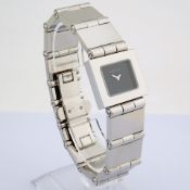 Gucci / 600L - Ladies' Steel Wrist Watch