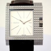 Gucci / 7100M - Gentlemen's Steel Wrist Watch