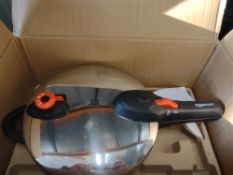 Amazon Basics Stainless Steel Pressure Cooker - 4 Litre. RRP £34.99 - Grade U