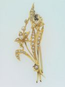 15ct (585) Yellow Gold Seed Pearl Flower Brooch