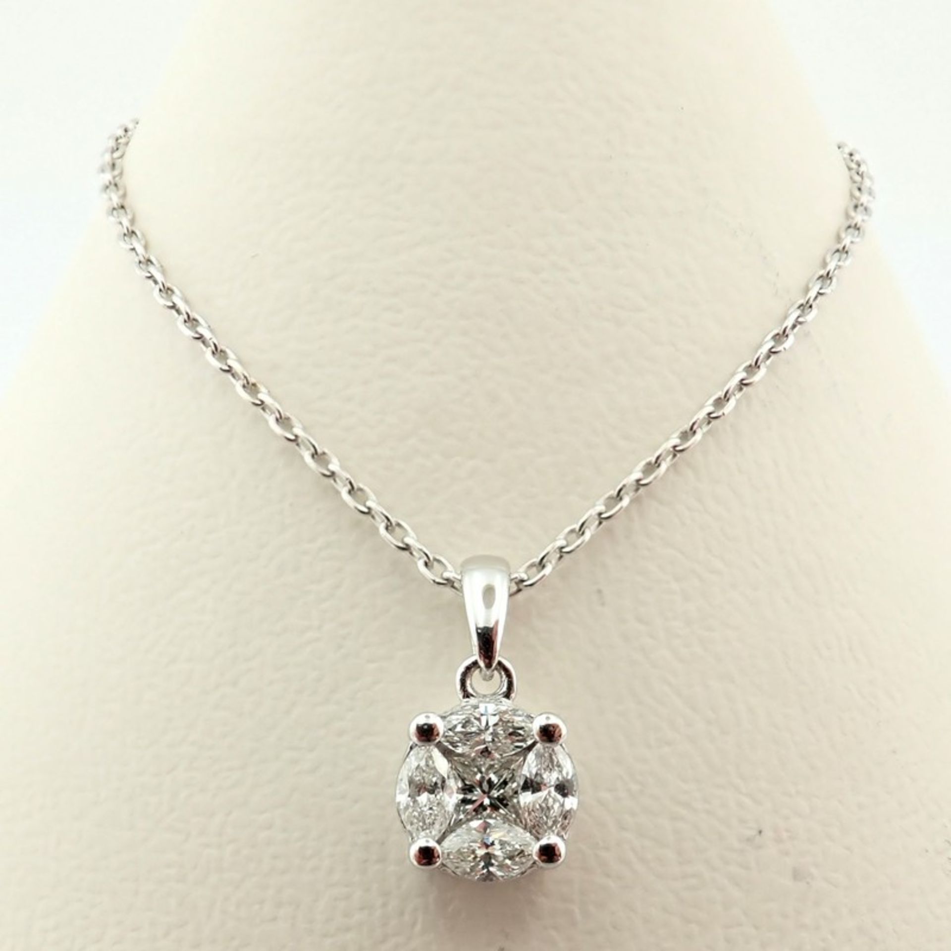 Certificated 14K White Gold Diamond Pendant - Image 4 of 7