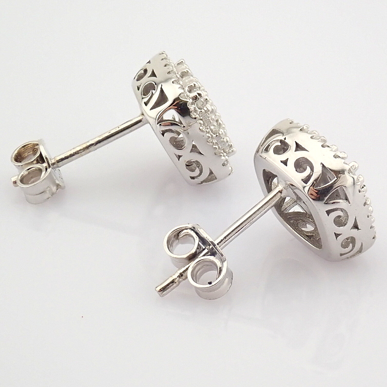 Certificated 14K White Gold Diamond Earring - Image 4 of 7