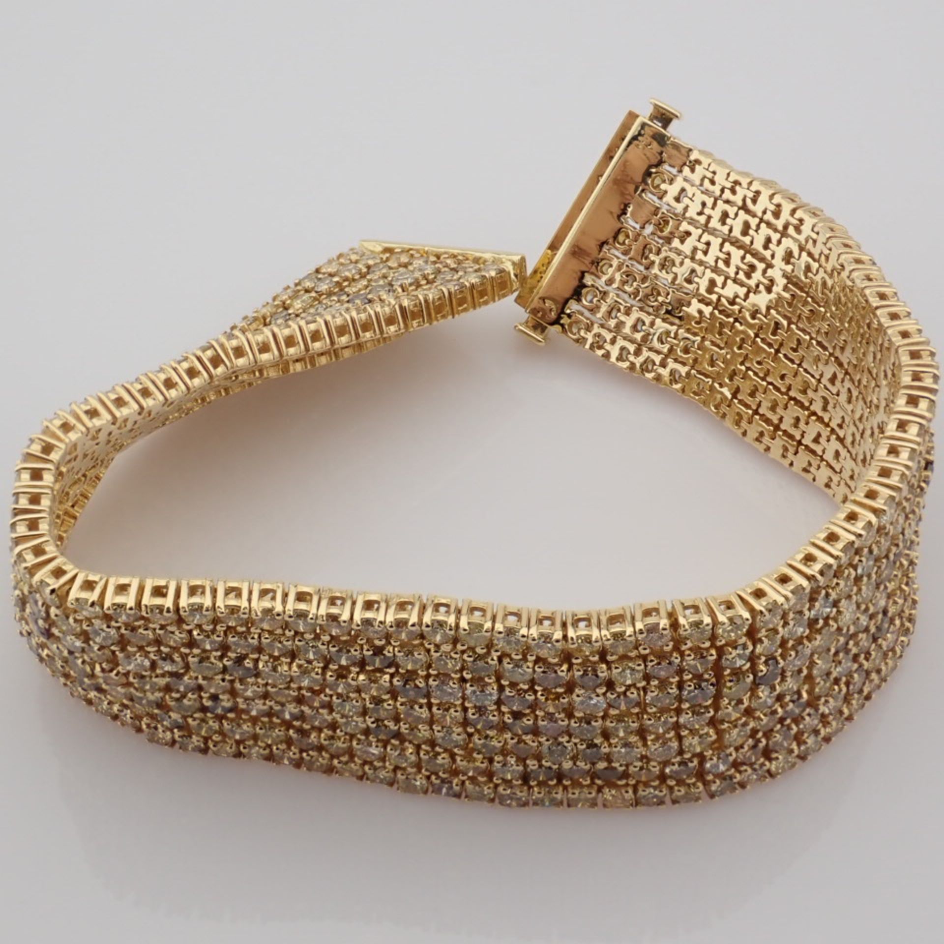 Certificated 18K Yellow Gold Fancy Diamond Bracelet - Image 7 of 9