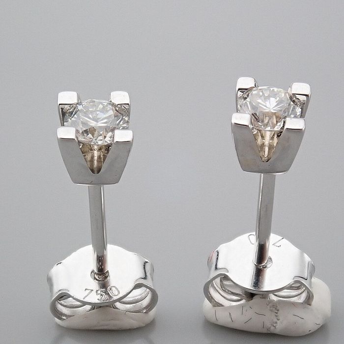 Certificated 18K White Gold Diamond Earring - Image 7 of 8