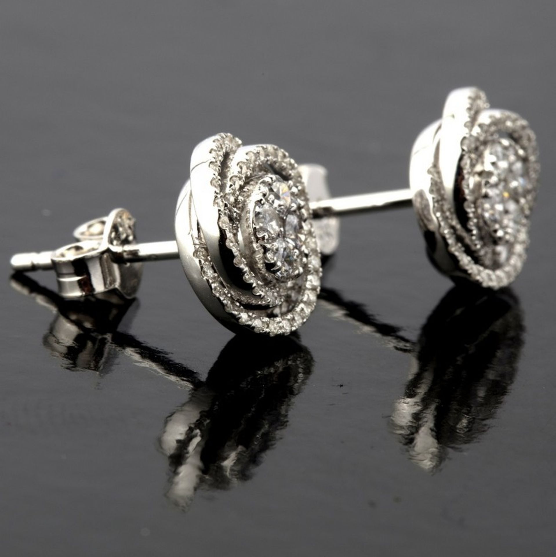 Certificated 14K White Gold Diamond Earring - Image 6 of 6