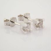 Certificated 14K White Gold Diamond Earring