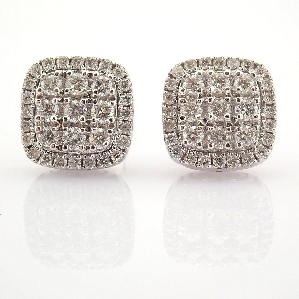 Certificated 14K White Gold Diamond Earring