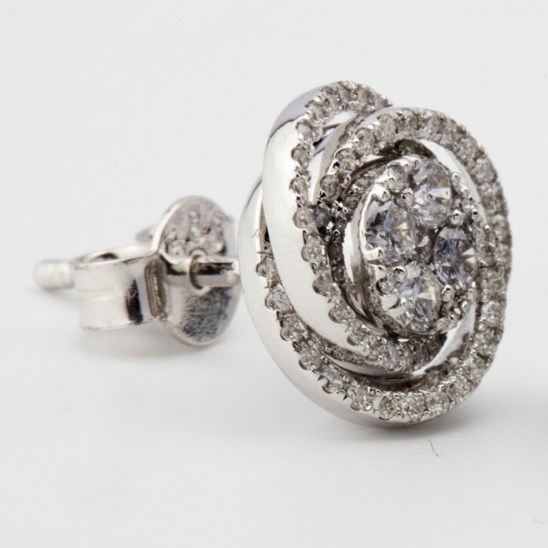 Certificated 14K White Gold Diamond Earring - Image 4 of 6