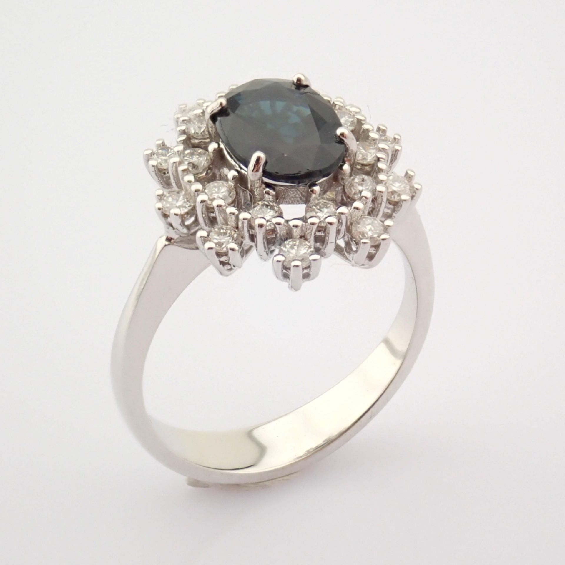 Certificated 18K White Gold Diamond & Sapphire Ring - Image 6 of 6