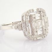 IDL Certificated 14K White Gold Diamond Ring (Total 0.64 ct Stone)