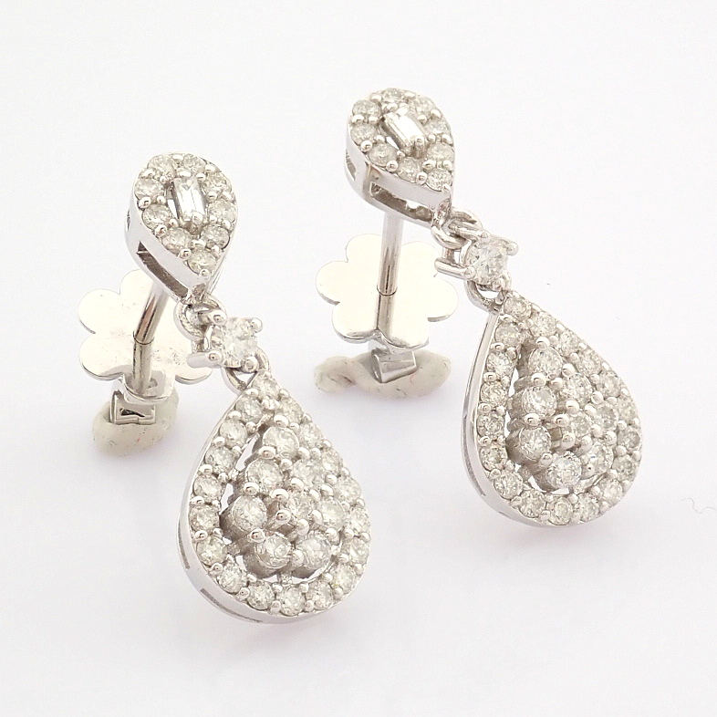 IDL Certificated 14K White Gold Baguette Diamond & Diamond Earring (Total 0.77 ct Stone) - Image 4 of 5