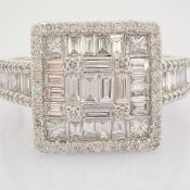 IDL Certificated 14K White Gold Baguette Diamond & Diamond Ring (Total 1.38 ct Stone)