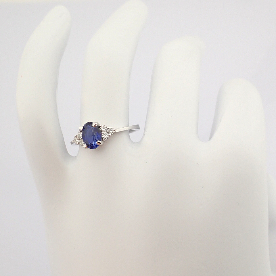 IDL Certificated 14k White Gold Diamond & Sapphire Ring (Total 1.34 ct Stone) - Image 8 of 10