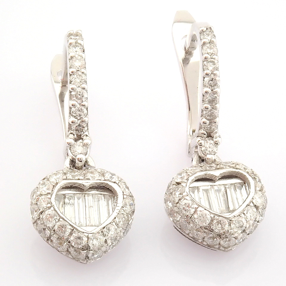 IDL Certificated 14K White Gold Diamond Earring (Total 0.59 ct Stone) - Image 2 of 8