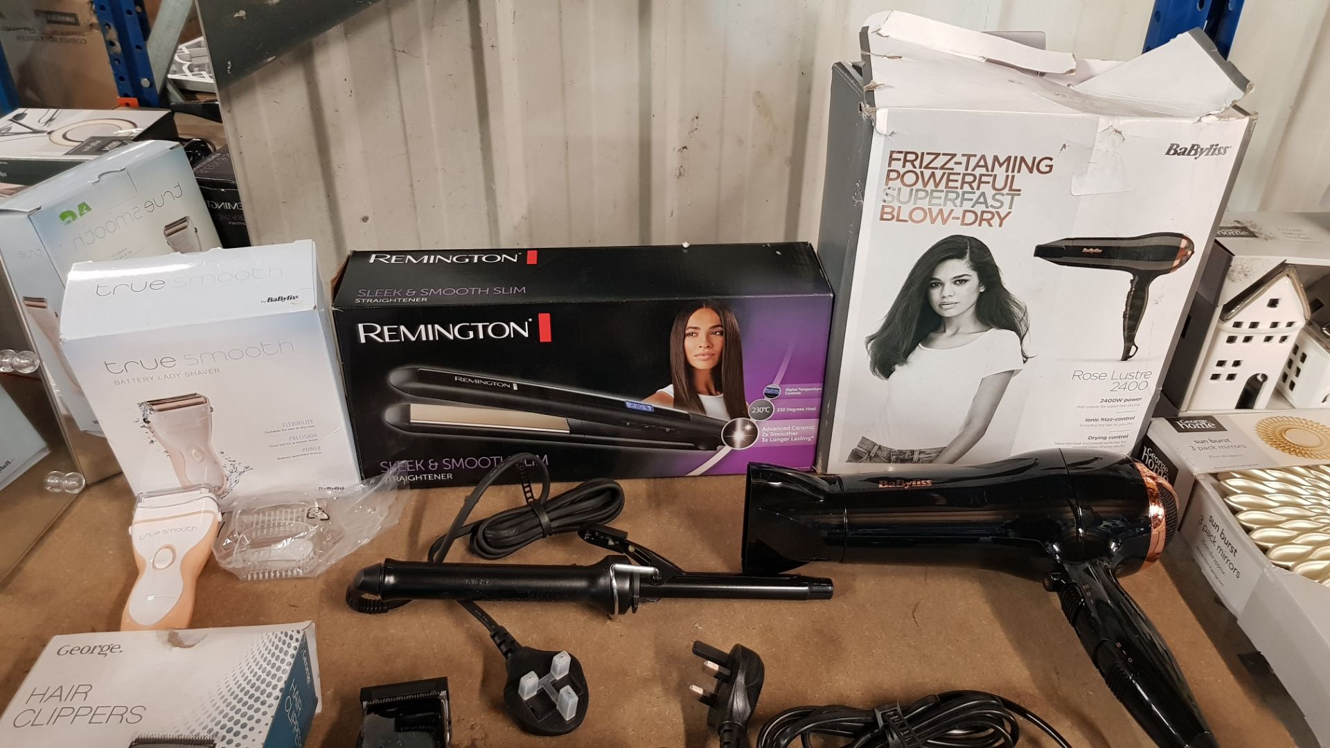 (13C) 7x Beauty Items. 1x Babyliss Rose Lustre 2400 Hair Dryer. 1x Remington Sleek & Smooth Slim St - Image 9 of 11